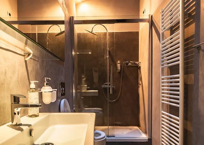 Torre Dei Lambertini Windows On Piazza Del Campo - Residenza D'epoca