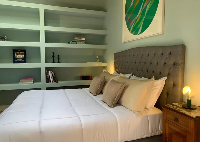 Torre Dei Lambertini Windows On Piazza Del Campo - Residenza D'epoca