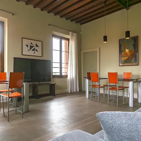 Torre Dei Lambertini Windows On Piazza Del Campo - Residenza D'epoca Апартаменты *