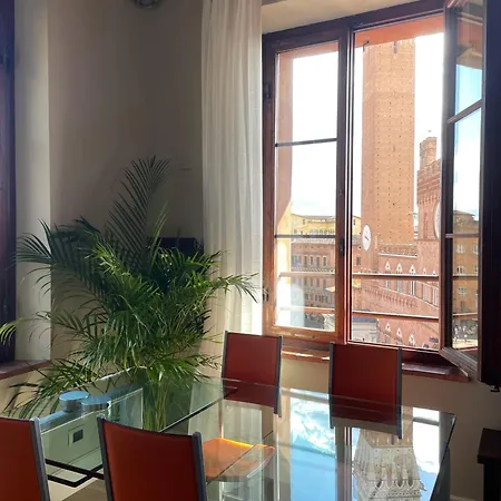 Torre Dei Lambertini Windows On Piazza Del Campo - Residenza D'epoca *