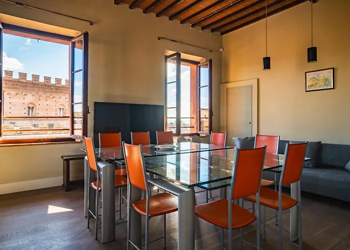 Torre Dei Lambertini Windows On Piazza Del Campo - Residenza D'epoca Сиена
