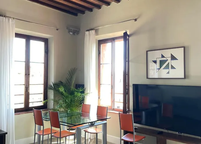 Torre Dei Lambertini Windows On Piazza Del Campo - Residenza D'epoca