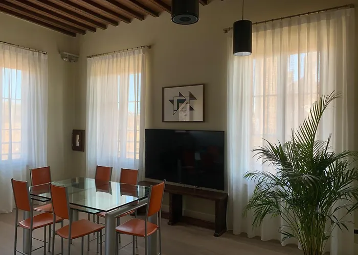 Апартаменты Torre Dei Lambertini Windows On Piazza Del Campo - Residenza D'epoca *