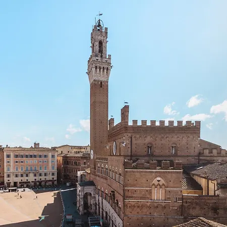 Torre Dei Lambertini Windows On Piazza Del Campo - Residenza D'epoca Apartment Siena