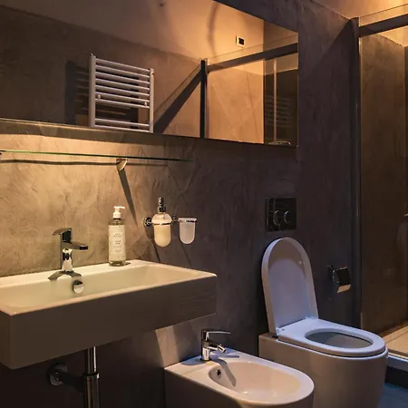 Torre Dei Lambertini Windows On Piazza Del Campo - Residenza D'epoca Apartment *