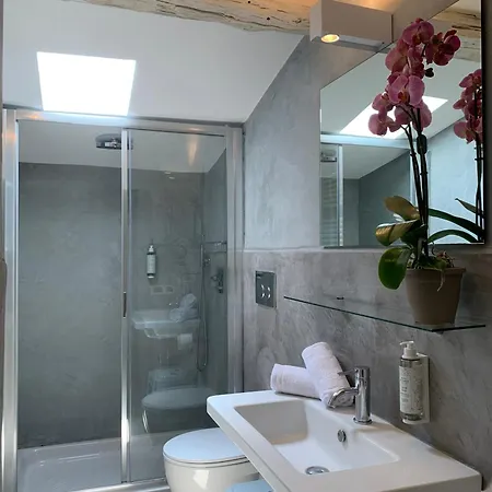 Apartamento Torre Dei Lambertini Windows On Piazza Del Campo - Residenza D'epoca Siena