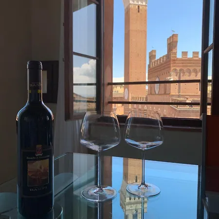 Apartamento Torre Dei Lambertini Windows On Piazza Del Campo - Residenza D'epoca Siena