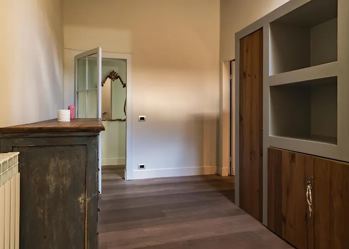 Torre Dei Lambertini Windows On Piazza Del Campo - Residenza D'epoca Apartamento *